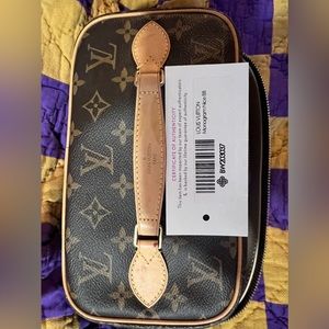 Louis Vuitton nice BB cosmetic bag/purse